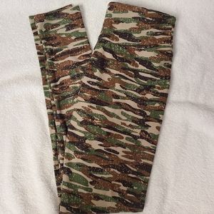 LuLaRoe Leggings NEW OS camo army camouflage